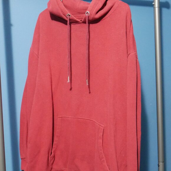 Newport Blue Other - Men's red hoodie